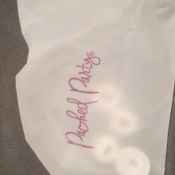 Packed party Earbuds - Picture 2 of 9